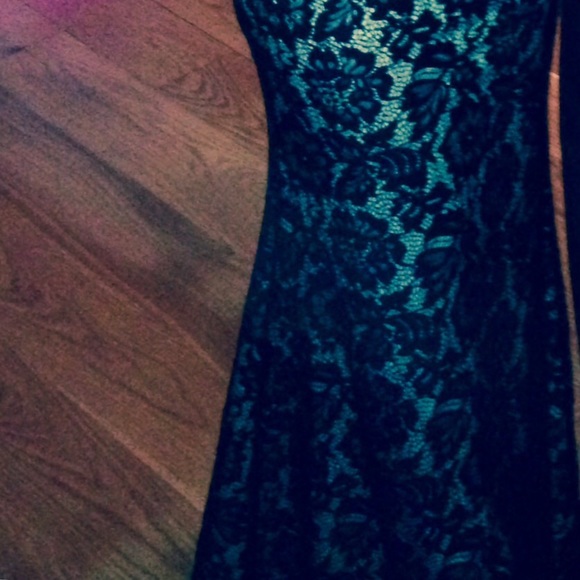 Betsy and Adam black lace overlay gown - Picture 4 of 4